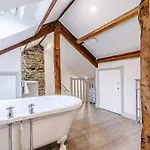 Holiday home Ghyll View *